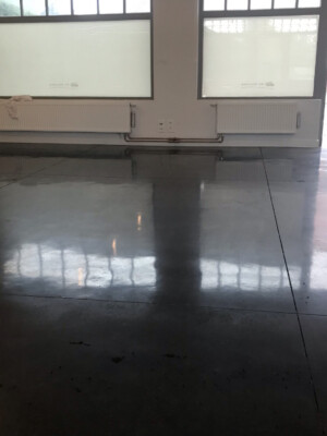 Polybeton onderhouden West-Vlaanderen | Polybeton vloer onderhouden West-Vlaanderen | Renovatie polybeton West-Vlaanderen